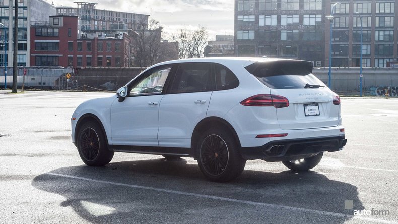 2015 Porsche Cayenne Turbo