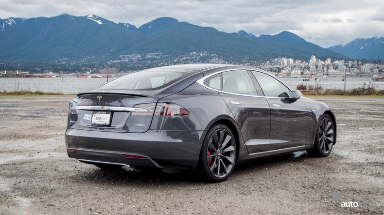 2015 Tesla Model S P85D
