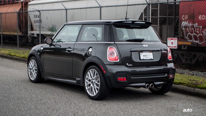 2013 MINI Cooper S JCW package