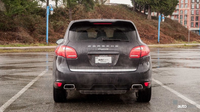 11710cdc3f91a low res 2014 porsche cayenne