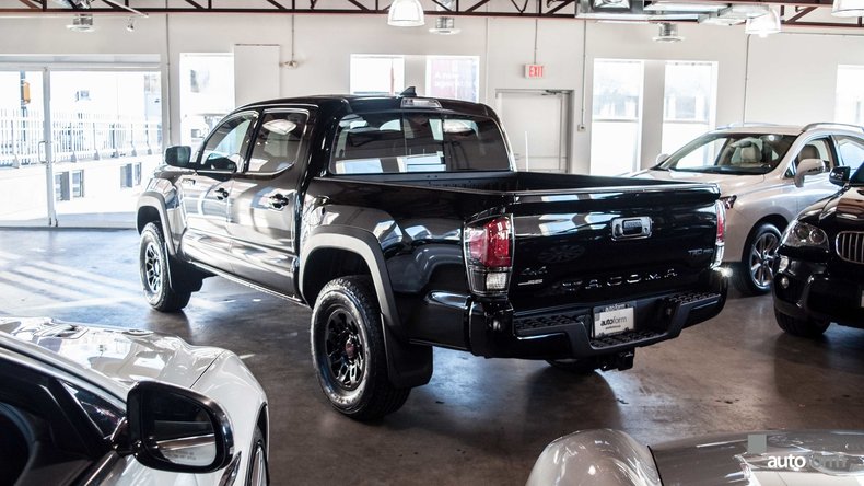 119145e8e2901 low res 2018 toyota tacoma trd pro