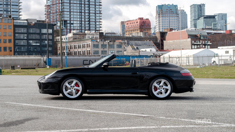 122264743056a low res 2005 porsche 911 c4s