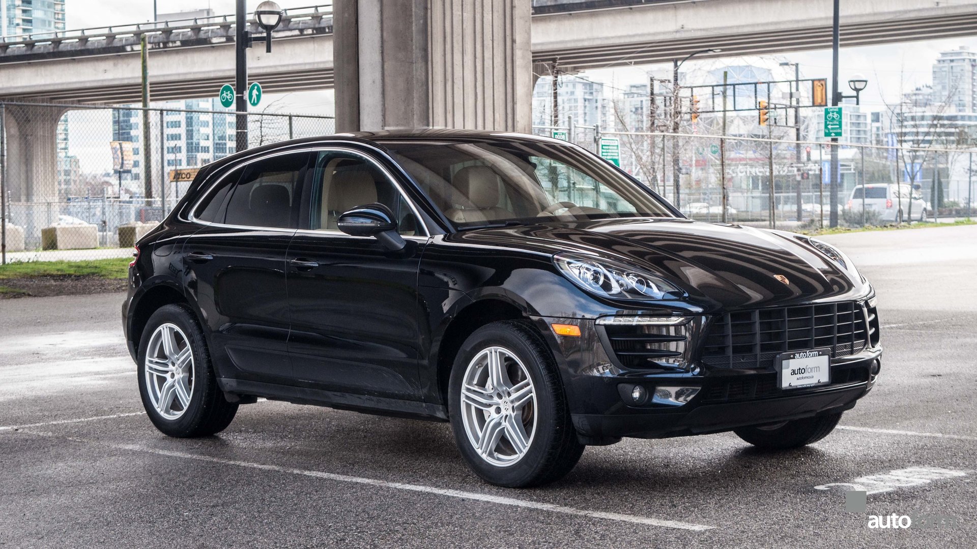 127455389b794 hd 2015 porsche macan s