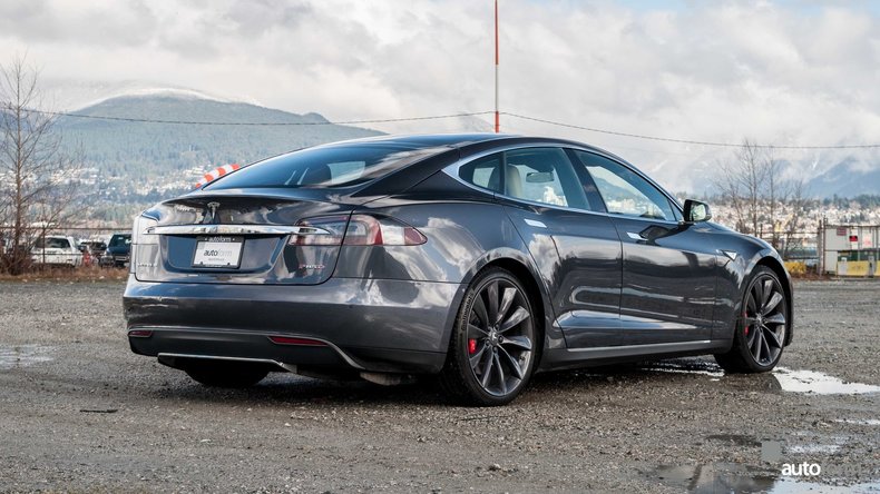 2015 Tesla Model S P85D