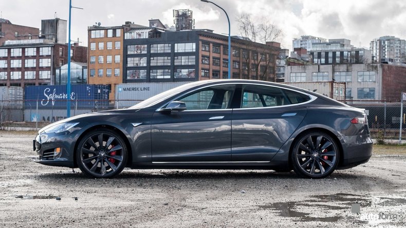2015 Tesla Model S P85D