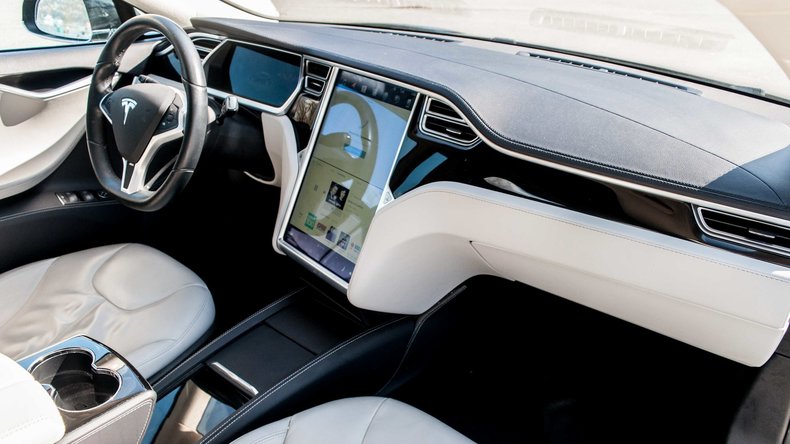 12305b58c6b7e low res 2014 tesla model s 60