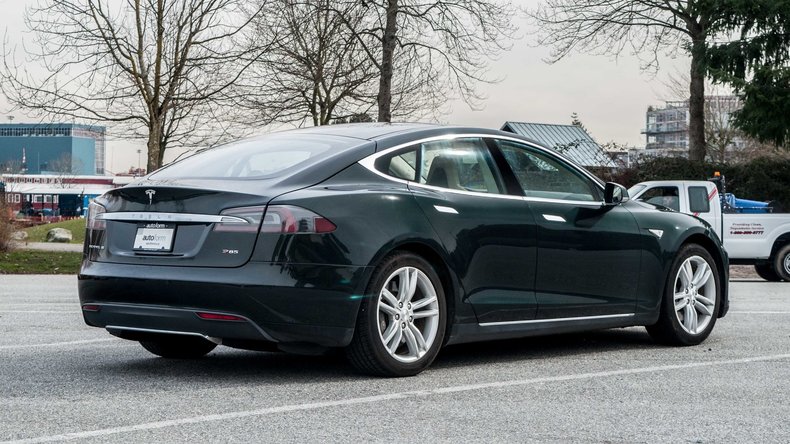 2013 Tesla Model S P85