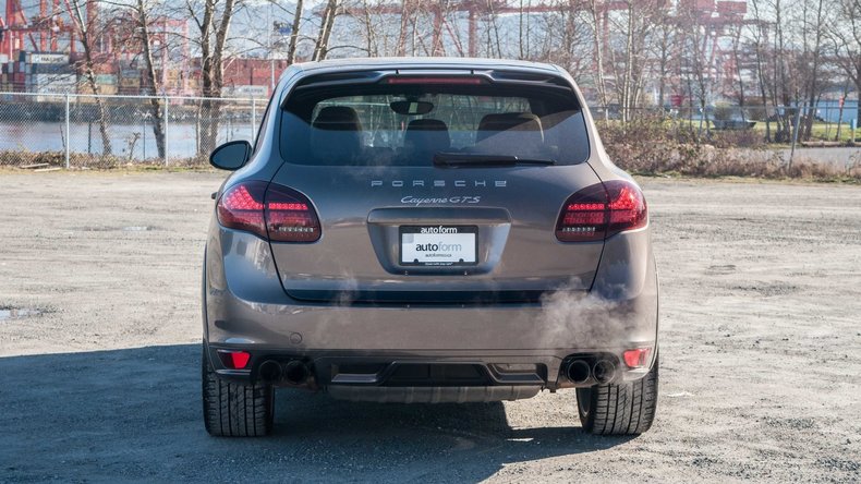 2014 Porsche Cayenne GTS