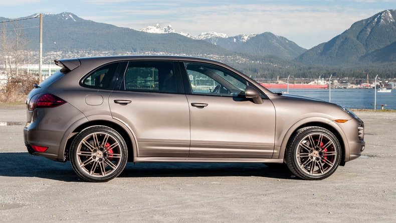 1247639921a36 low res 2014 porsche cayenne gts