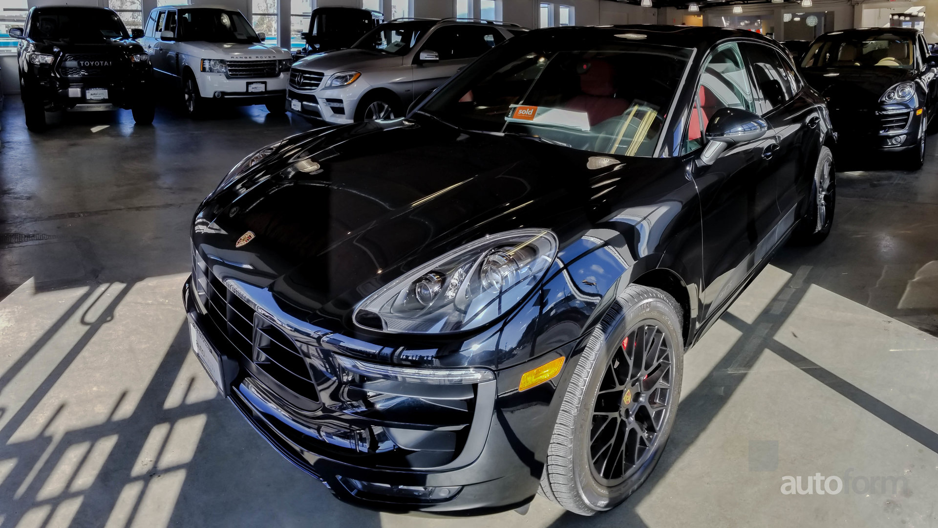 12754319ea97d hd 2018 porsche macan gts awd