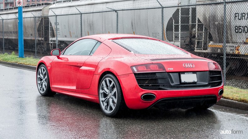 2011 Audi R8 V10
