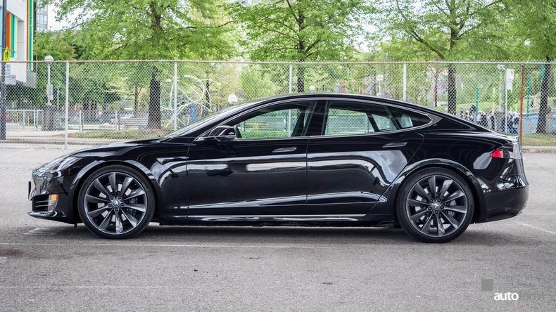 2017 Tesla Model S 90D