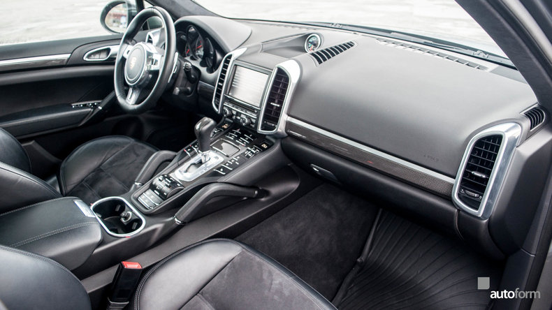 2013 Porsche Cayenne GTS