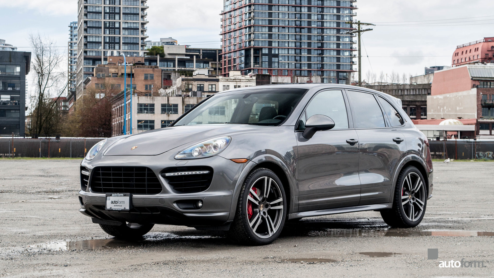 1298238817e6d hd 2013 porsche cayenne gts
