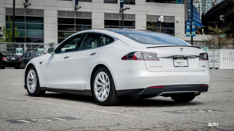 2016 Tesla Model S P90D