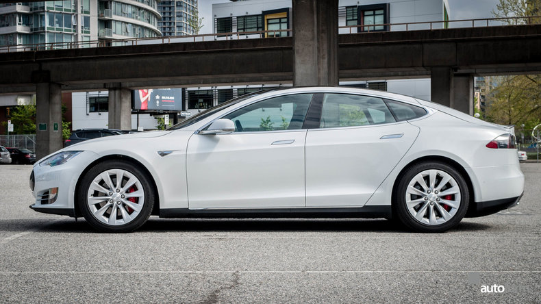 2016 Tesla Model S P90D