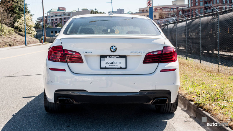 1305777a09c71 low res 2016 bmw 550i m sport xdrive