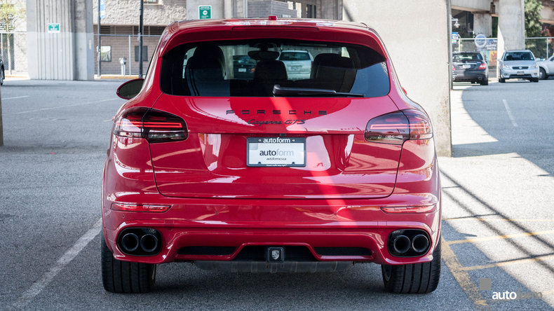 13223041187d5 low res 2016 porsche cayenne gts