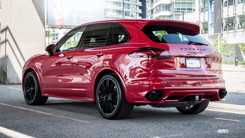 2016 Porsche Cayenne GTS