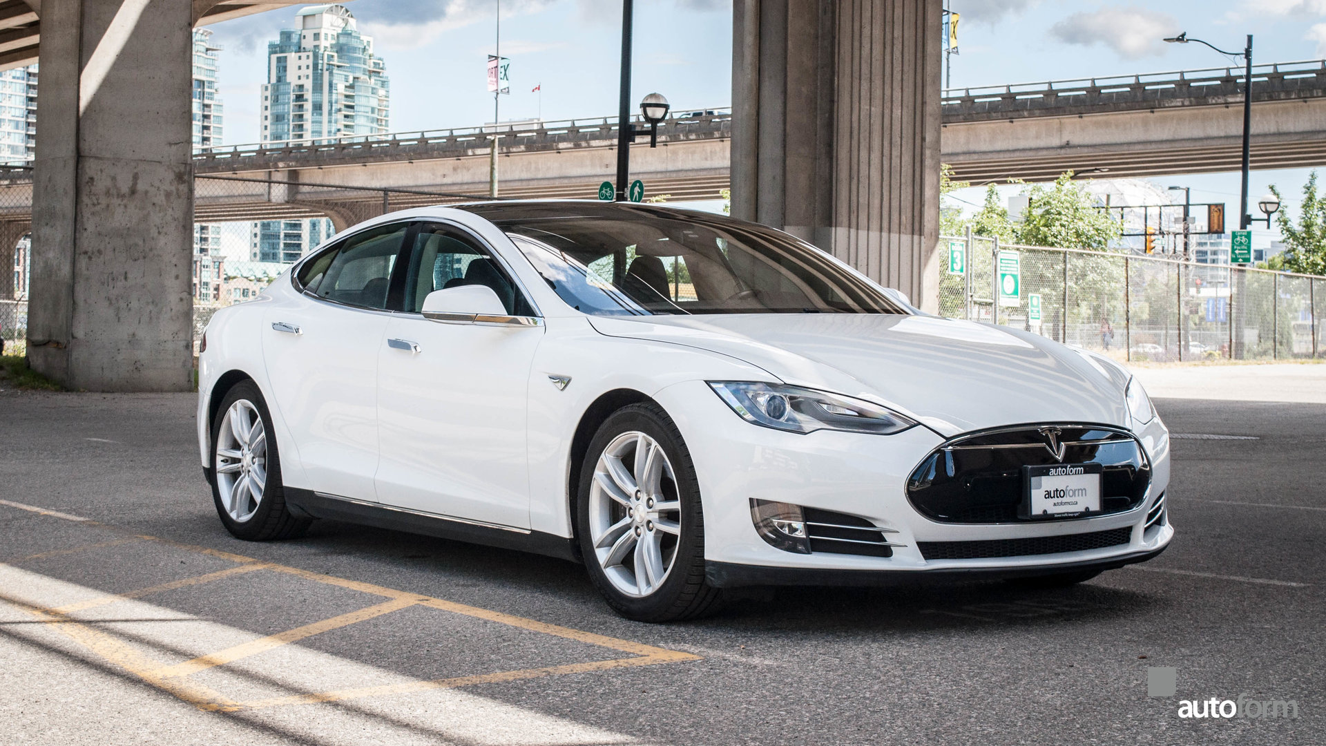13636925a92de hd 2013 tesla model s p85