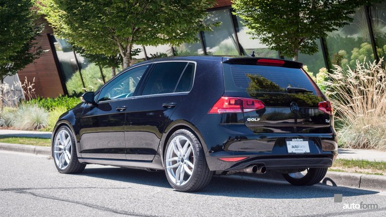 2016 Volkswagen Golf TSI S