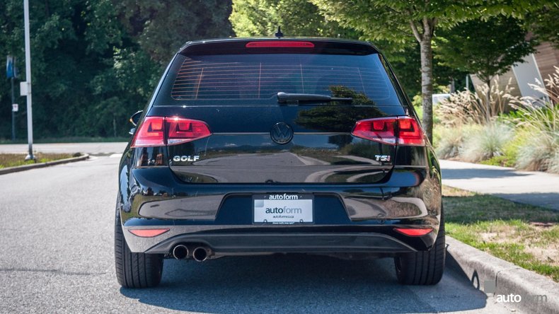 2016 Volkswagen Golf TSI S