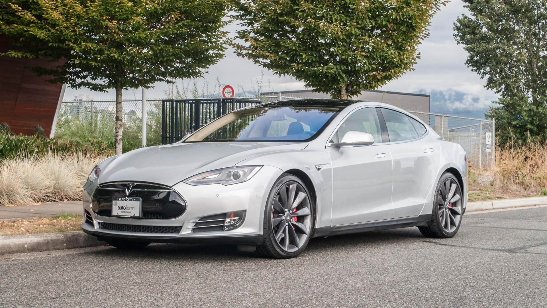 1504815a09c33 hd 2014 tesla model s p85