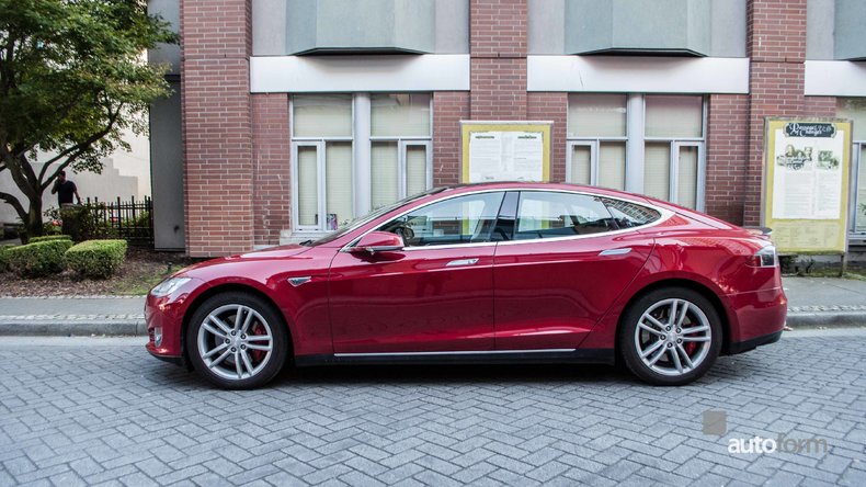 2014 Tesla Model S P85