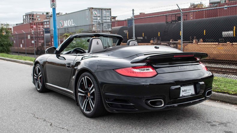 2011 Porsche 911 TURBO