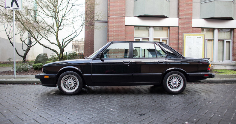 1988 BMW M5