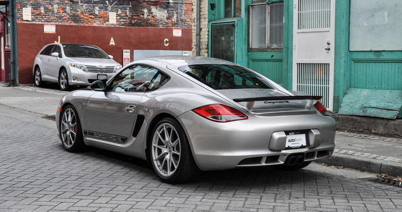 2012 Porsche Cayman R