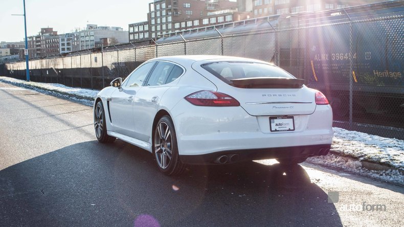 2010 Porsche Panamera 4S