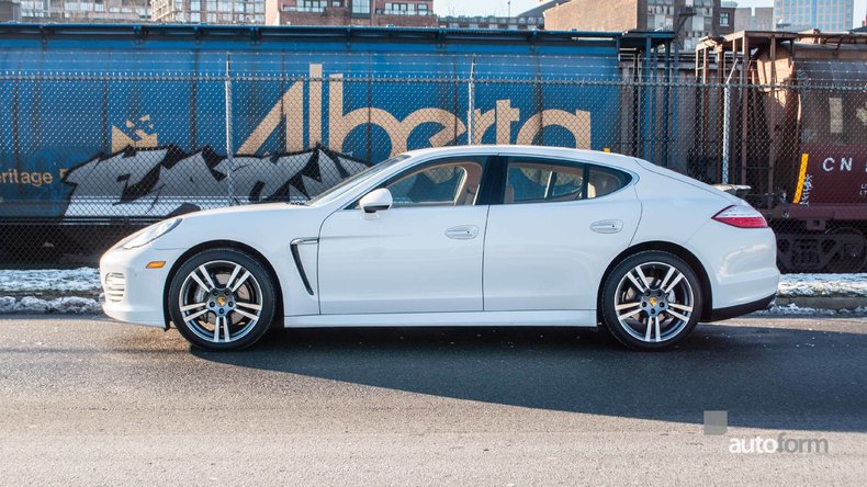 2010 Porsche Panamera 4S