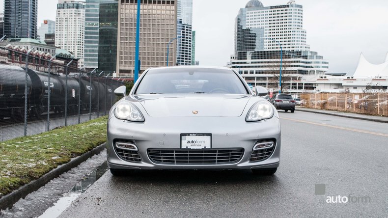 2010 Porsche Panamera Turbo