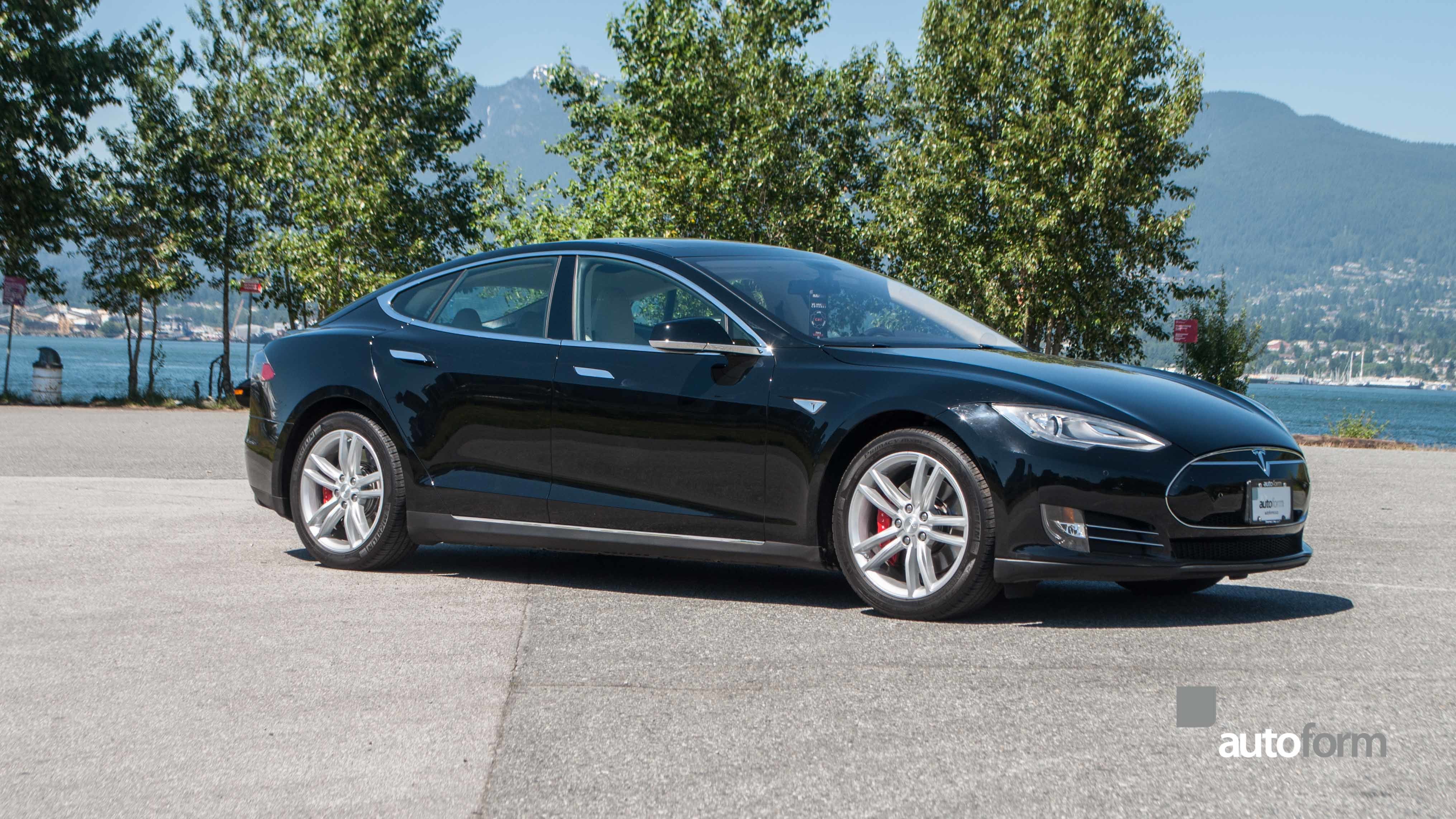 Tesla model s p85