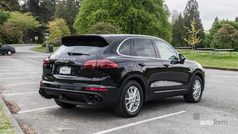 2015 Porsche Cayenne S E-Hybrid