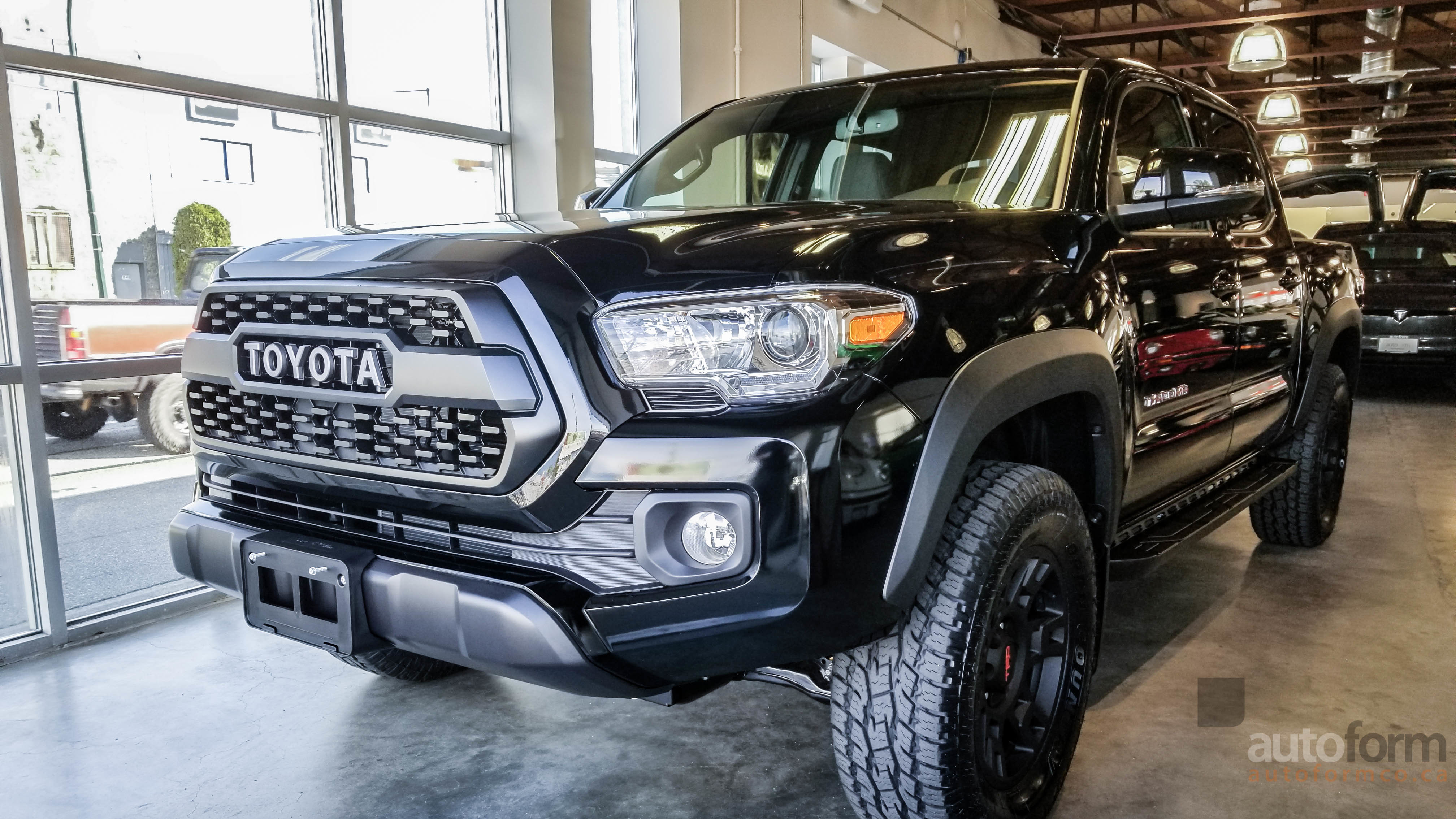 9846 aa97196041f8tacoma1