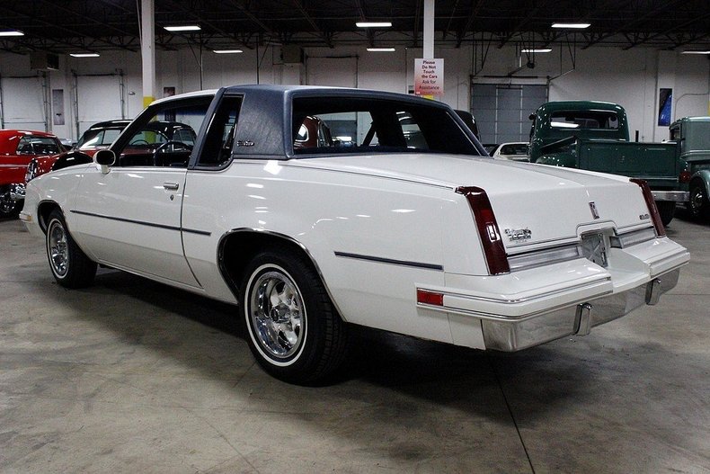 1984-Oldsmobile-Cutlass-Supreme-|-GR-Auto-Gallery