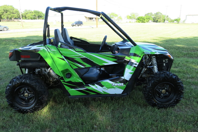 Arctic cat Vehicle