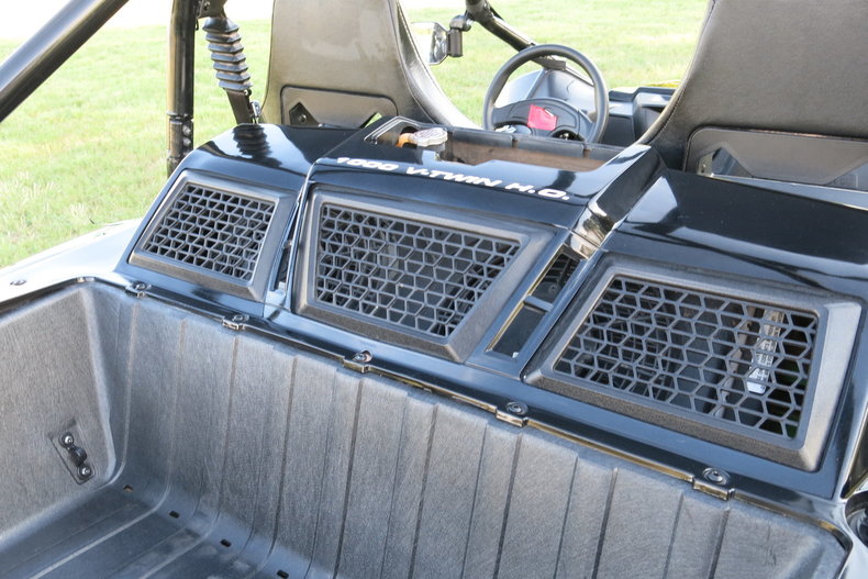 Arctic cat Vehicle