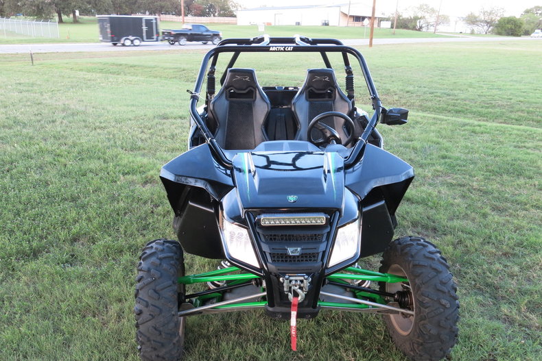 Arctic cat Vehicle