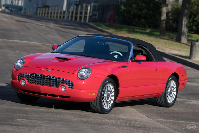2004 Ford Thunderbird