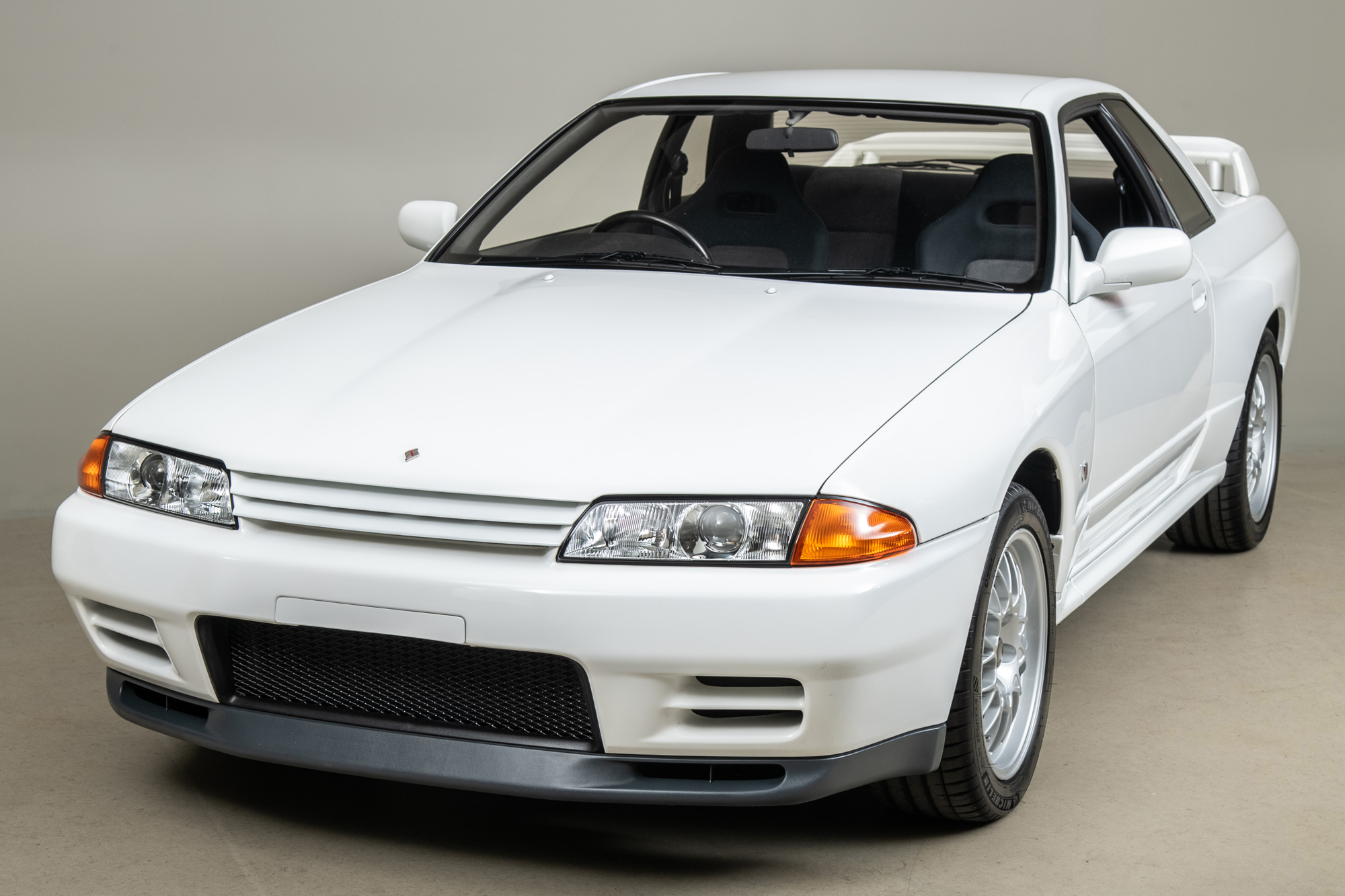 1994 Nissan Skyline GT-R V-Spec II, WHITE, VIN BNR32-309366, MILEAGE 35309