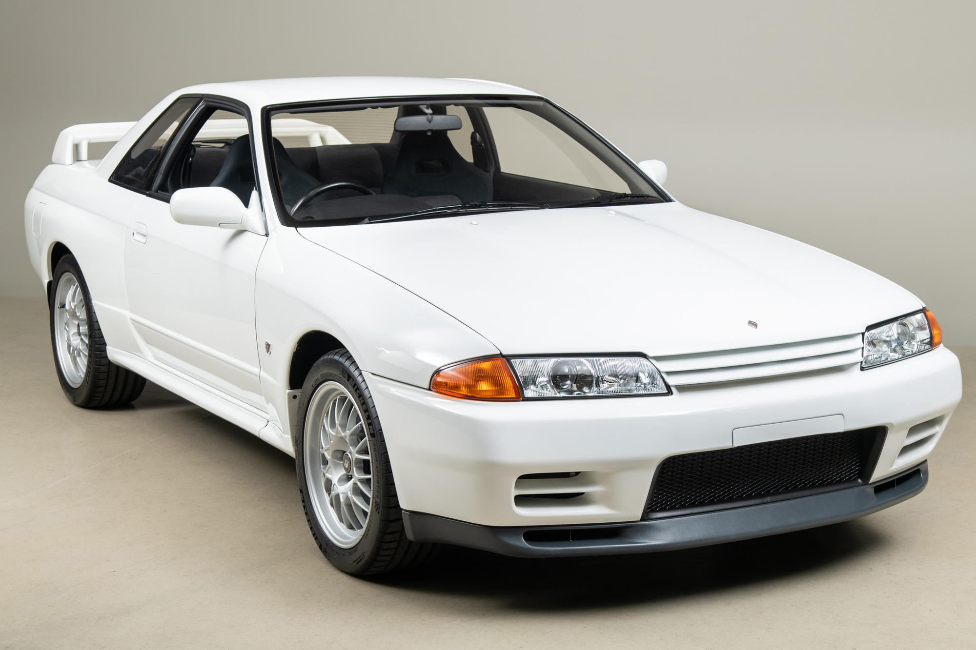 1994 Nissan Skyline GT-R V-Spec II, WHITE, VIN BNR32-309366, MILEAGE 35309