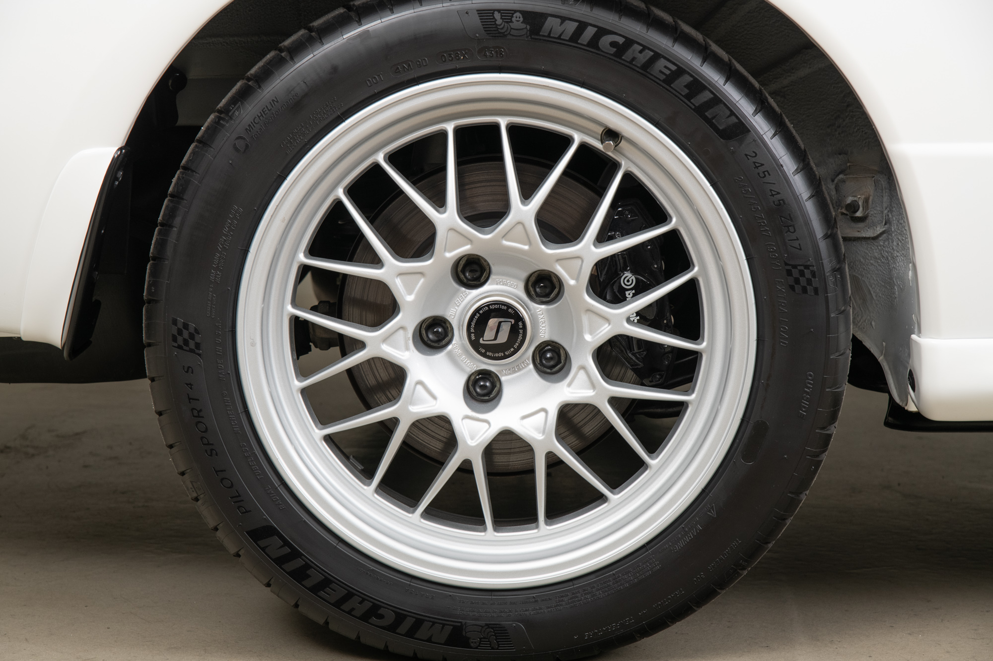 1994 Nissan Skyline GT-R V-Spec II, WHITE, VIN BNR32-309366, MILEAGE 35309