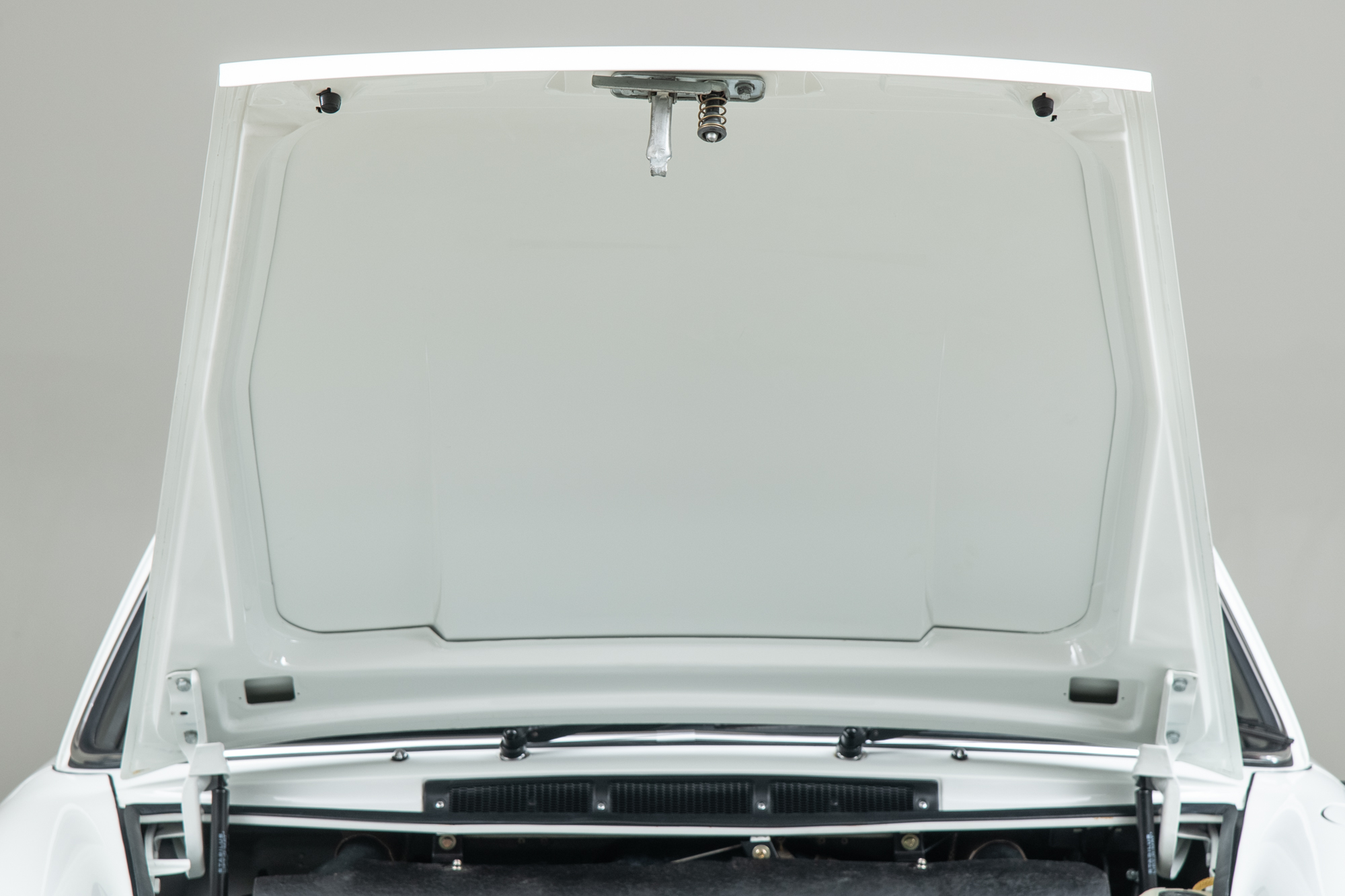 1973 Porsche 911 Carrera RS 1973 Porsche 911 Carrera RS , GRAND PRIX WHITE, VIN 9113600096, MILEAGE 91715