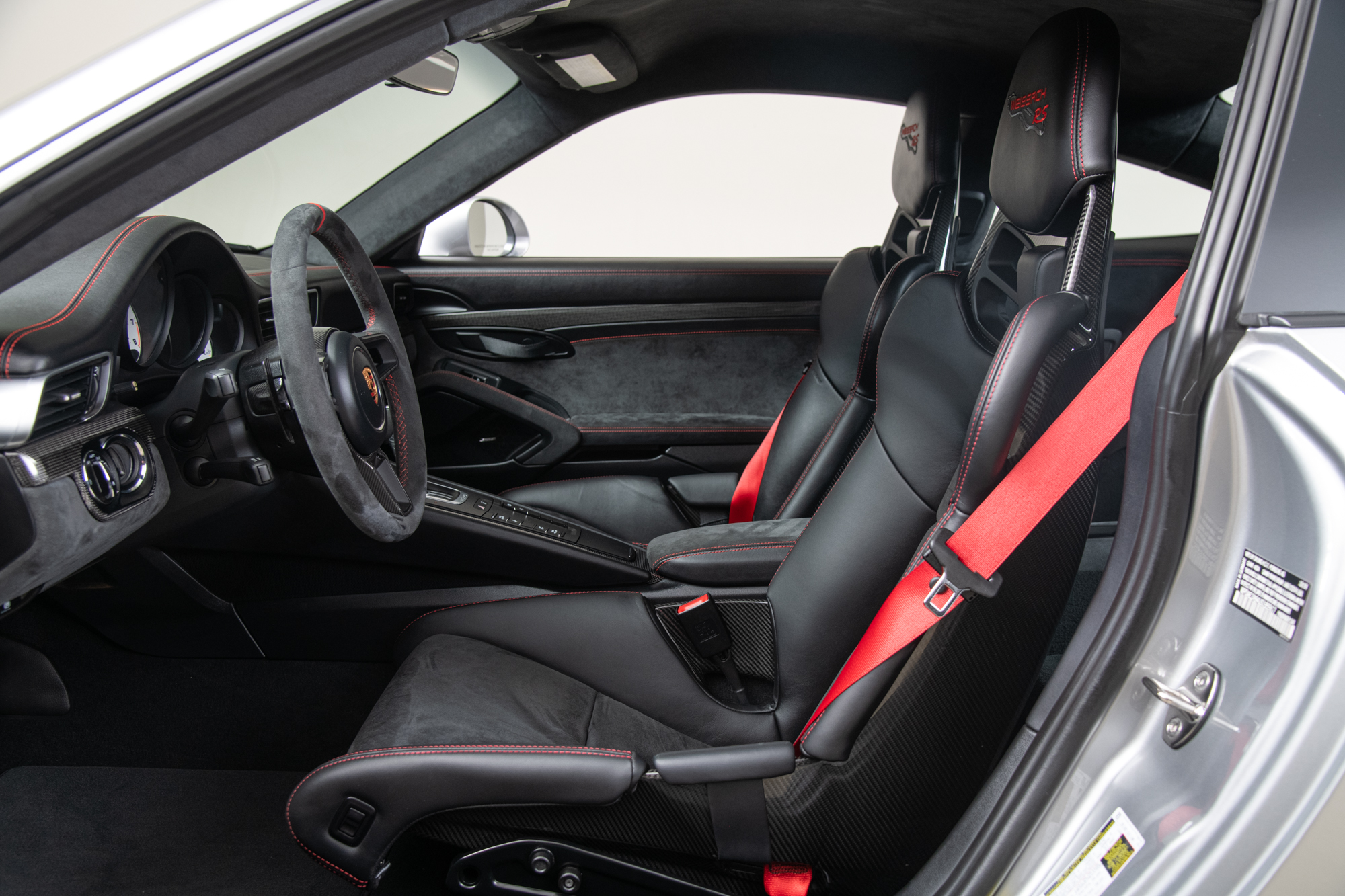 2018 Porsche GT2RS , SILVER, VIN WP0AE2A94JS185917, MILEAGE 719