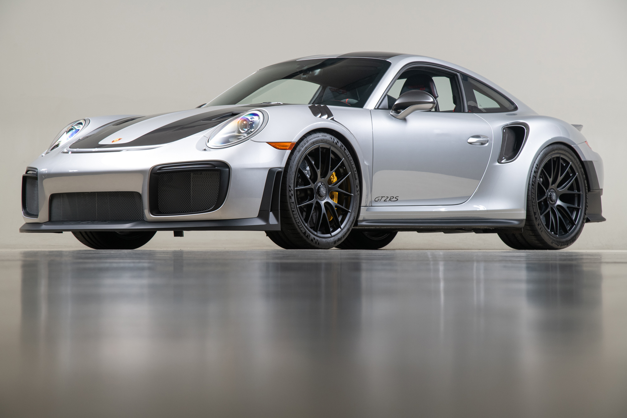 2018 Porsche GT2RS , SILVER, VIN WP0AE2A94JS185917, MILEAGE 719