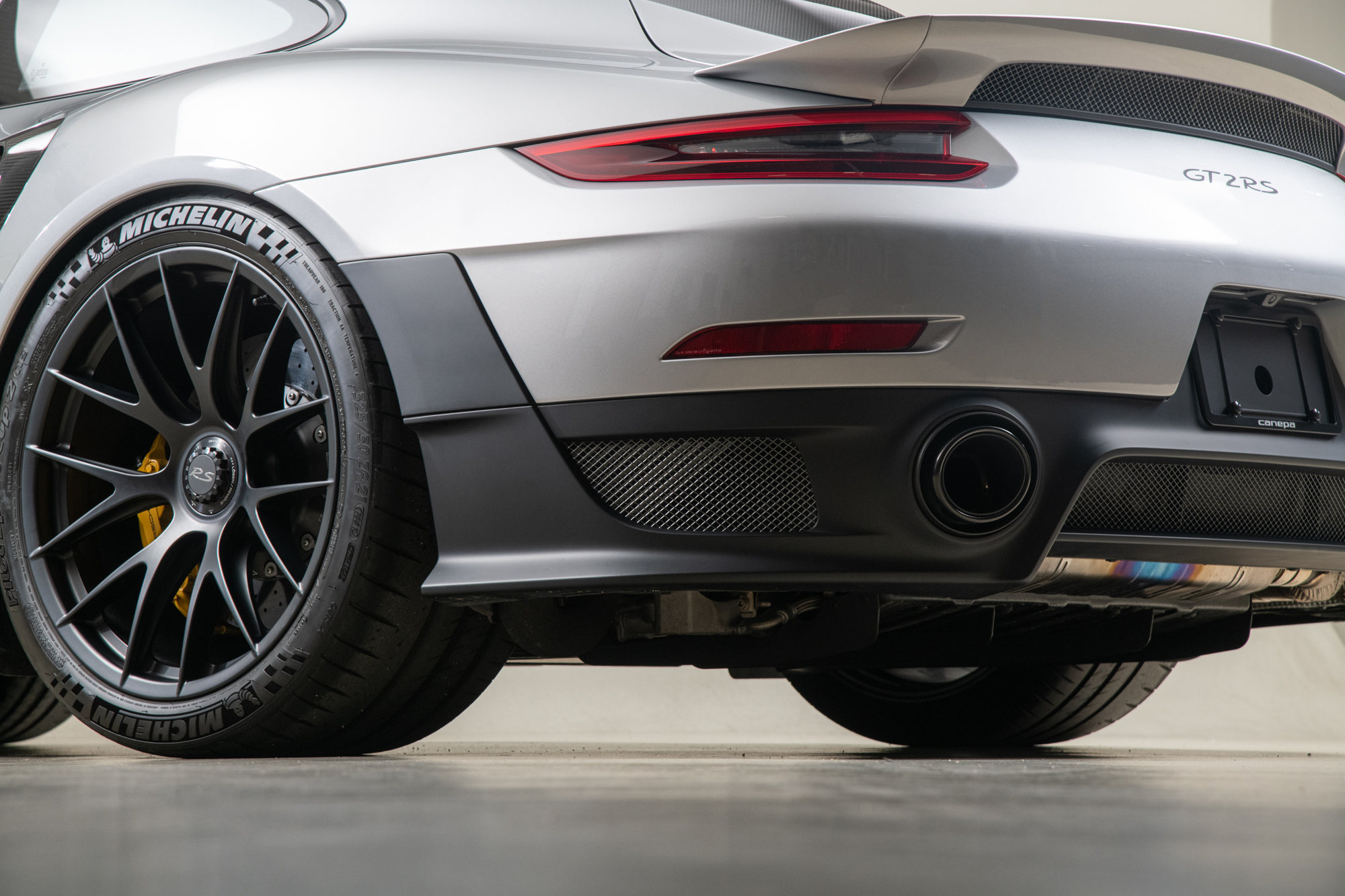 2018 Porsche GT2RS , SILVER, VIN WP0AE2A94JS185917, MILEAGE 719