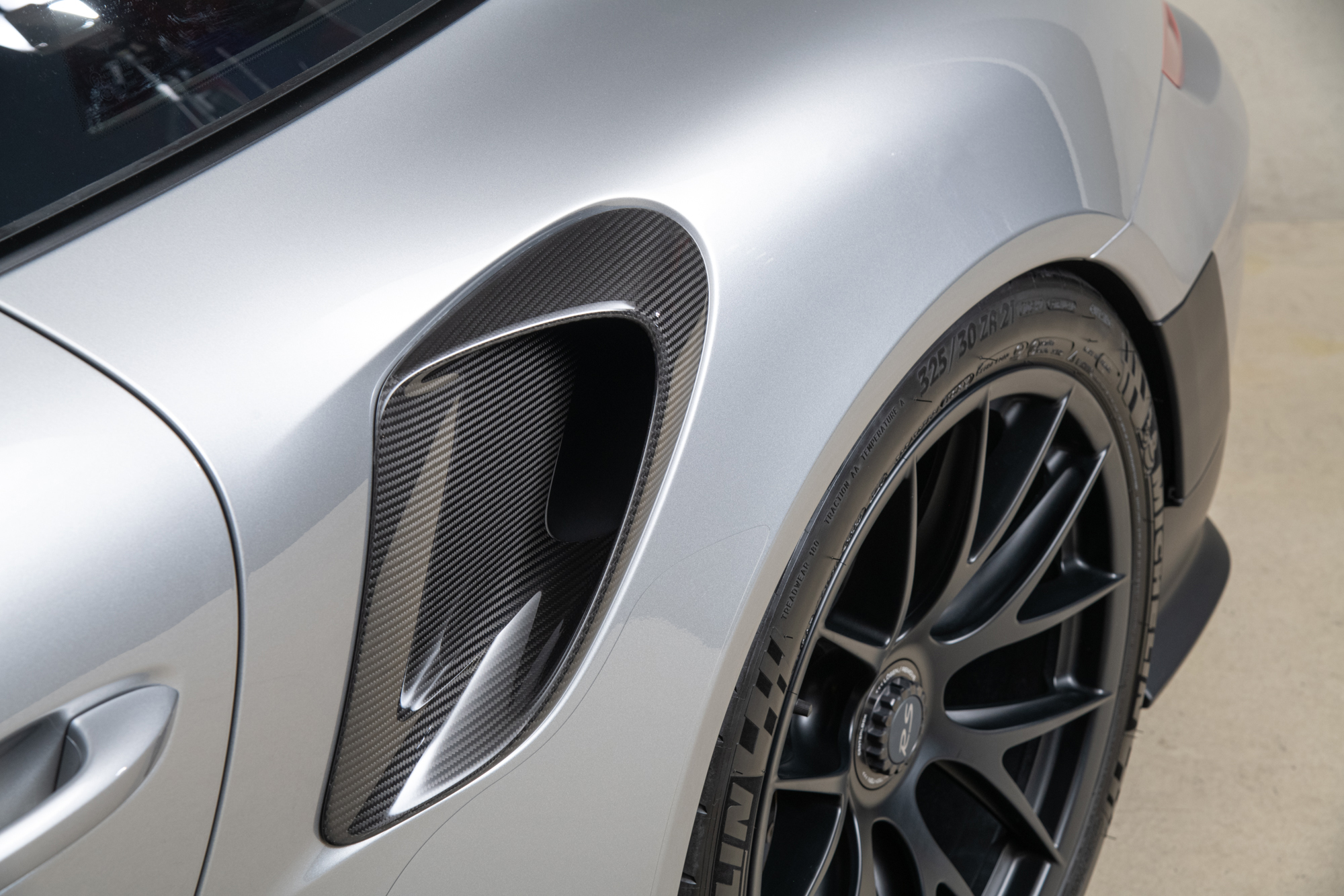 2018 Porsche GT2RS , SILVER, VIN WP0AE2A94JS185917, MILEAGE 719
